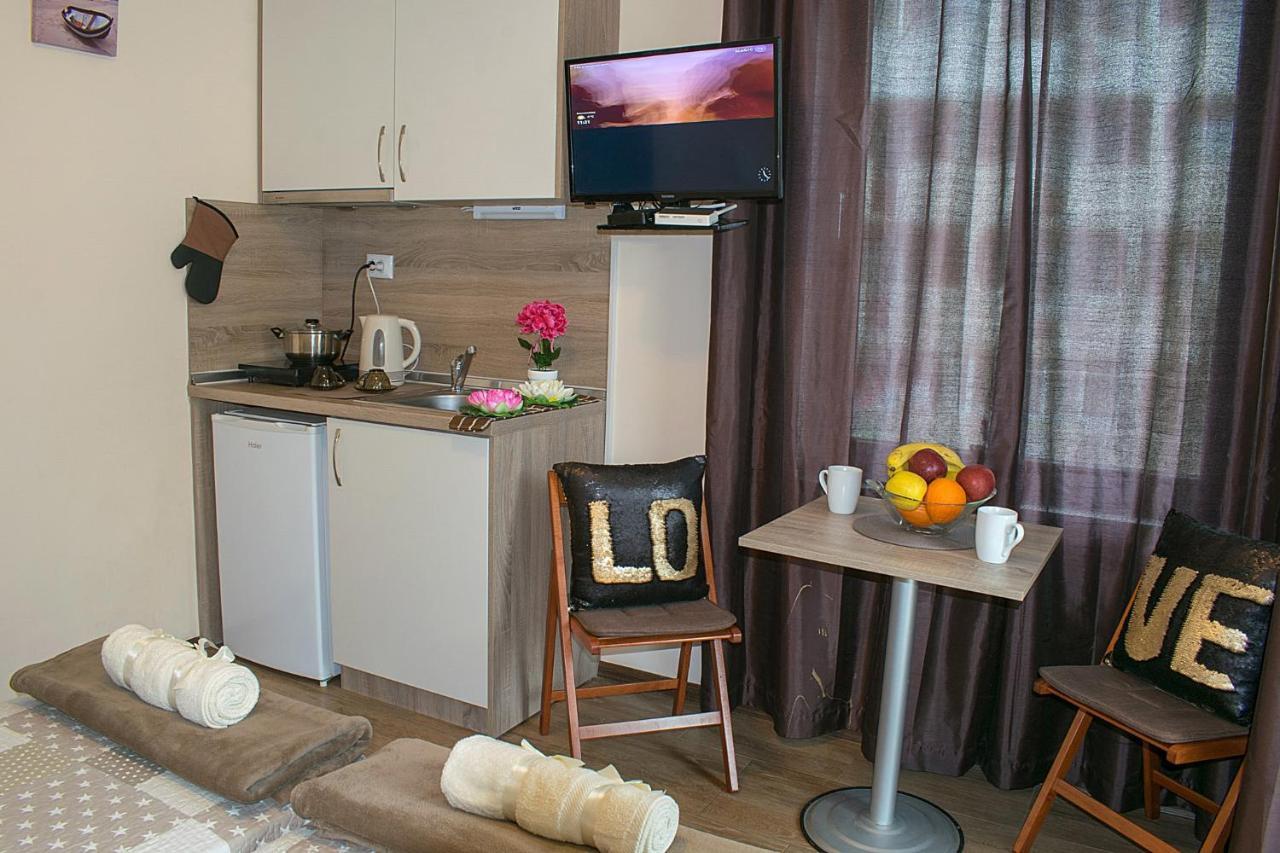 Flora Beach Apartaments Burgas Exteriör bild