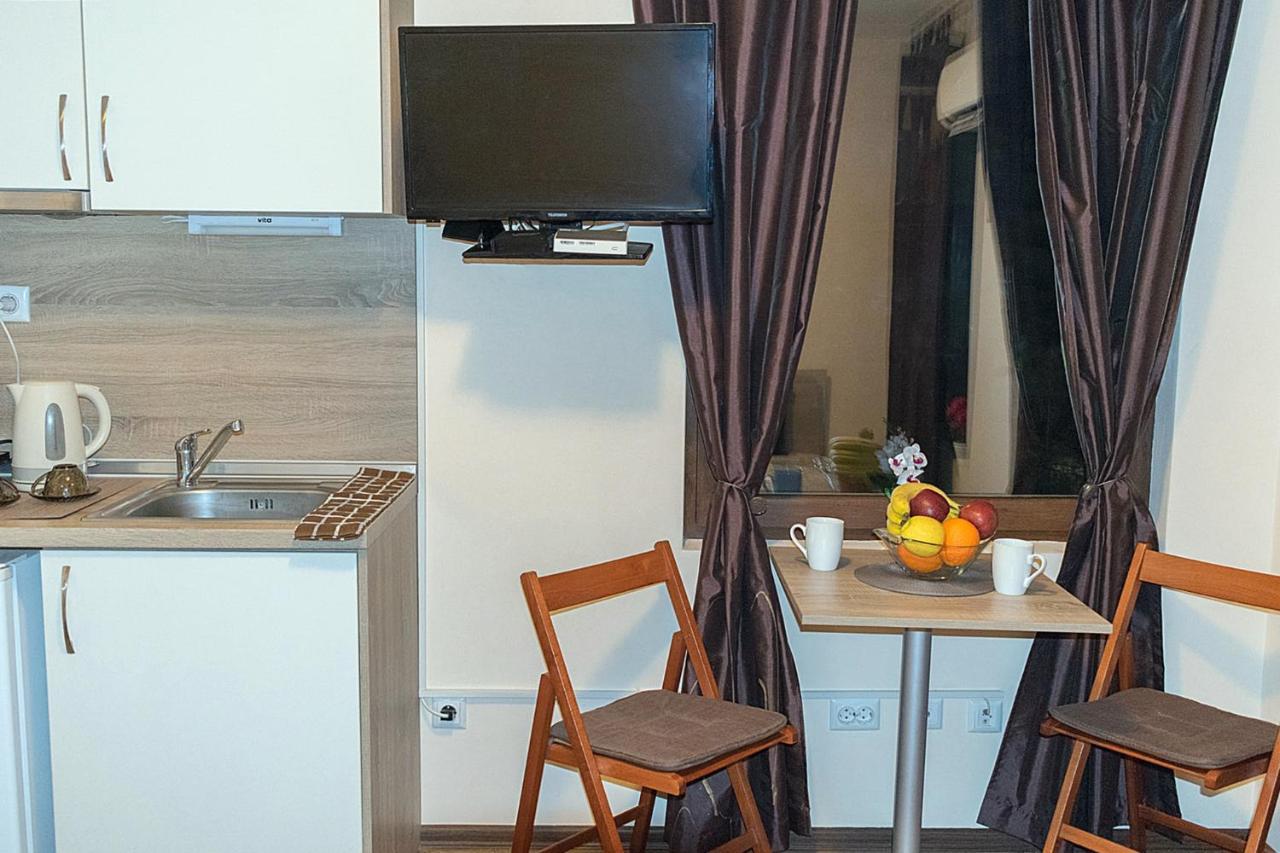 Flora Beach Apartaments Burgas Exteriör bild