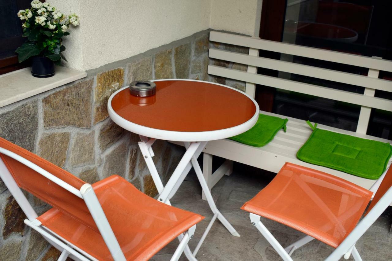 Flora Beach Apartaments Burgas Exteriör bild